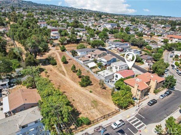 745 W Oliver St, San Pedro (los Angeles) CA 90731