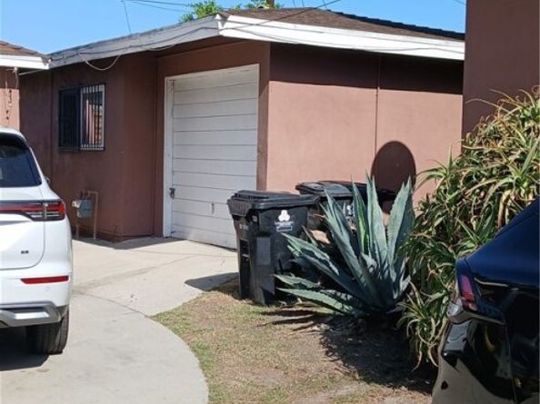 1219 E 119th Street, Los Angeles CA 90059