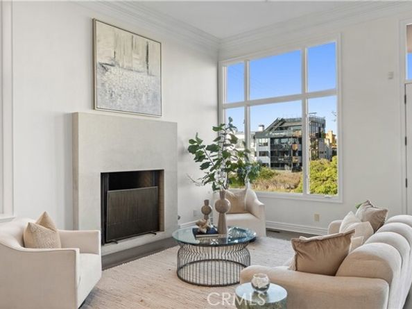 5206 Pacific Avenue, Marina Del Rey CA 90292