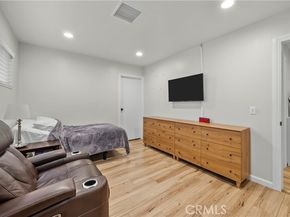 11228 Blythe, Sun Valley (los Angeles) CA 91352