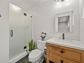 11228 Blythe, Sun Valley (los Angeles) CA 91352