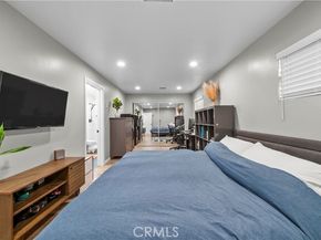 11228 Blythe, Sun Valley (los Angeles) CA 91352