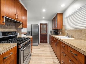 11228 Blythe, Sun Valley (los Angeles) CA 91352