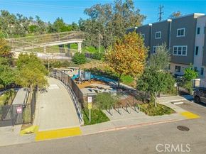 12800 N Watt Lane D, Sylmar (los Angeles) CA 91342