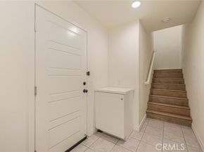 12800 N Watt Lane D, Sylmar (los Angeles) CA 91342