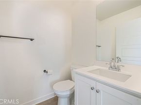 12800 N Watt Lane D, Sylmar (los Angeles) CA 91342