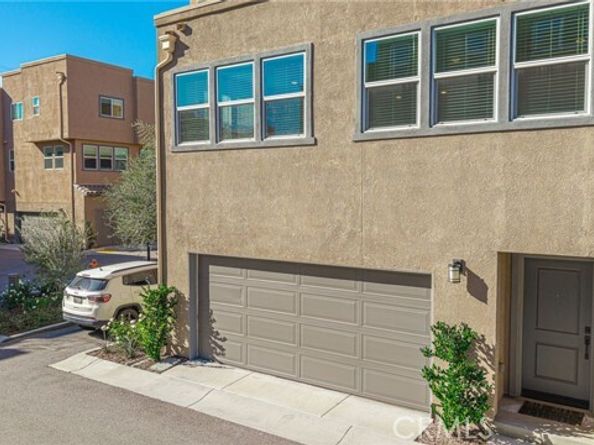 12800 N Watt Lane D, Sylmar (los Angeles) CA 91342