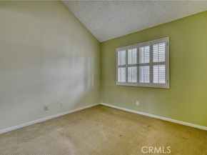 21801 Burbank Boulevard 83, Woodland Hills (los Angeles) CA 91367