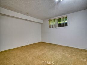 21801 Burbank Boulevard 83, Woodland Hills (los Angeles) CA 91367