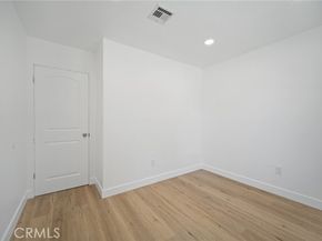 7848 Chastain Avenue, Reseda (los Angeles) CA 91335