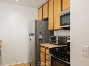 20930 Parthenia, Canoga Park (los Angeles) CA 91304
