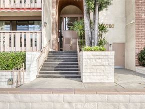 5216 Yarmouth 107, Encino (los Angeles) CA 91316