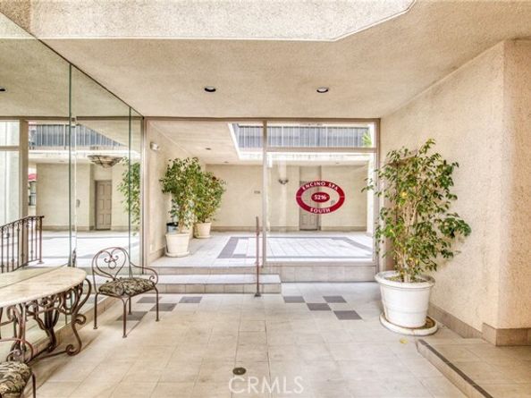 5216 Yarmouth 107, Encino (los Angeles) CA 91316