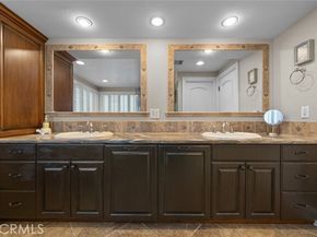 11101 Eton Avenue, Chatsworth (los Angeles) CA 91311
