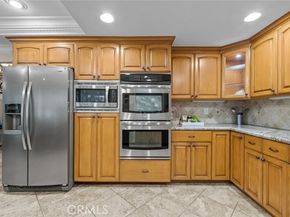 11101 Eton Avenue, Chatsworth (los Angeles) CA 91311