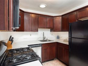 10416 Clybourn Avenue, Burbank CA 91040