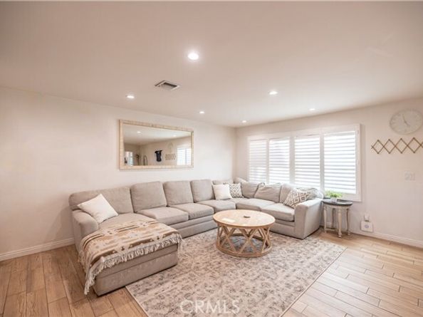 7848 Maynard, West Hills (los Angeles) CA 91304