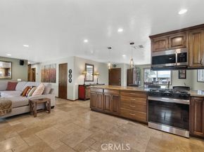 23807 Hartland Street, West Hills (los Angeles) CA 91307