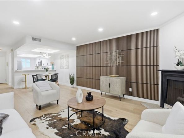 11119 Camarillo 104, North Hollywood (los Angeles) CA 91602