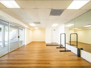 11119 Camarillo 104, North Hollywood (los Angeles) CA 91602