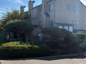 13550 Foothill Boulevard 27, Sylmar (los Angeles) CA 91342