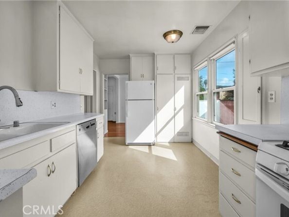 5463 Beck, North Hollywood (los Angeles) CA 91601