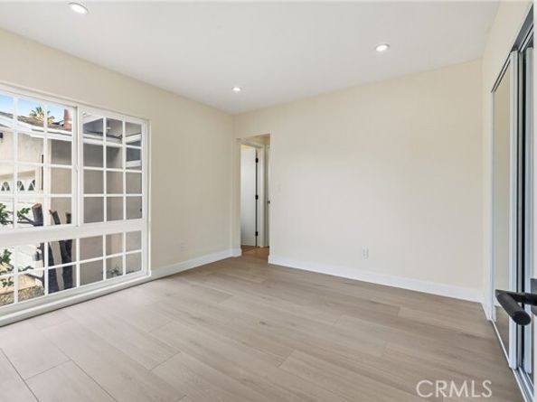 9233 Swinton Avenue, North Hills (los Angeles) CA 91343