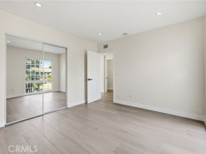 9233 Swinton Avenue, North Hills (los Angeles) CA 91343