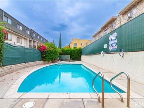 9047 Langdon Avenue 22, North Hills (los Angeles) CA 91343