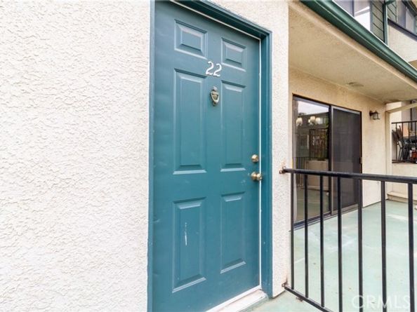 9047 Langdon Avenue 22, North Hills (los Angeles) CA 91343