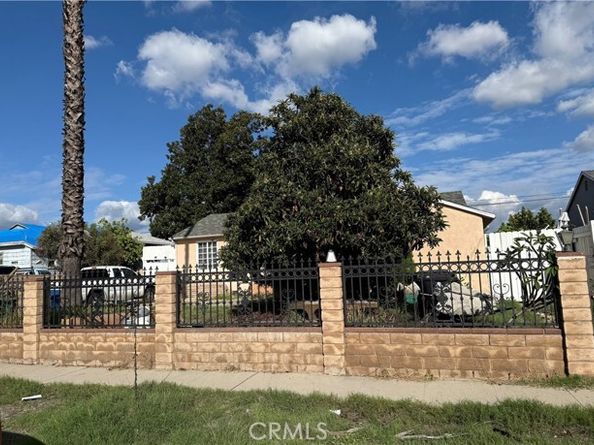 9664 Varna, Arleta (los Angeles) CA 91331