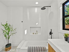 5833 Allott Avenue, Los Angeles CA 91401