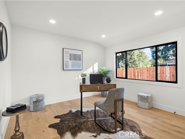 5833 Allott Avenue, Los Angeles CA 91401