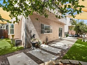 9400 Noble Avenue, North Hills (los Angeles) CA 91343