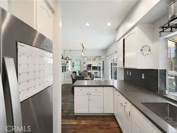 9400 Noble Avenue, North Hills (los Angeles) CA 91343