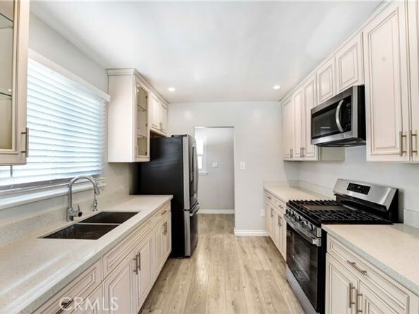 7454 Gaviota Avenue, Van Nuys (los Angeles) CA 91406