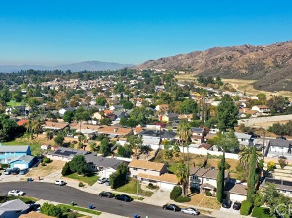 11347 Kelowna Street, Lakeview Terrace (los Angeles) CA 91342