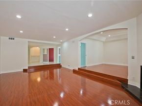 5333 Zelzah Avenue 102, Encino (los Angeles) CA 91316