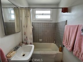 7044 Bertrand, Reseda (los Angeles) CA 91335