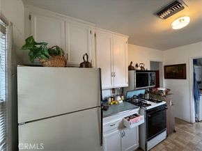 7044 Bertrand, Reseda (los Angeles) CA 91335