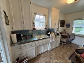 7044 Bertrand, Reseda (los Angeles) CA 91335