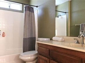 8467 Penfield Avenue, Winnetka (los Angeles) CA 91306