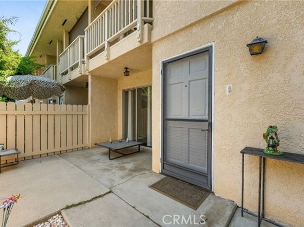 18411 Strathern Street 1, Reseda (los Angeles) CA 91335