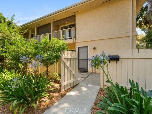 18411 Strathern Street 1, Reseda (los Angeles) CA 91335