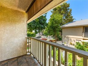 18411 Strathern Street 1, Reseda (los Angeles) CA 91335
