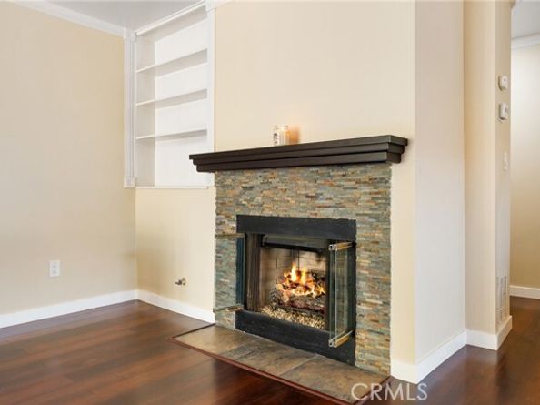 18411 Strathern Street 1, Reseda (los Angeles) CA 91335