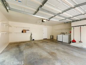 18411 Strathern Street 1, Reseda (los Angeles) CA 91335