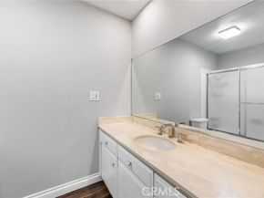 18411 Strathern Street 1, Reseda (los Angeles) CA 91335