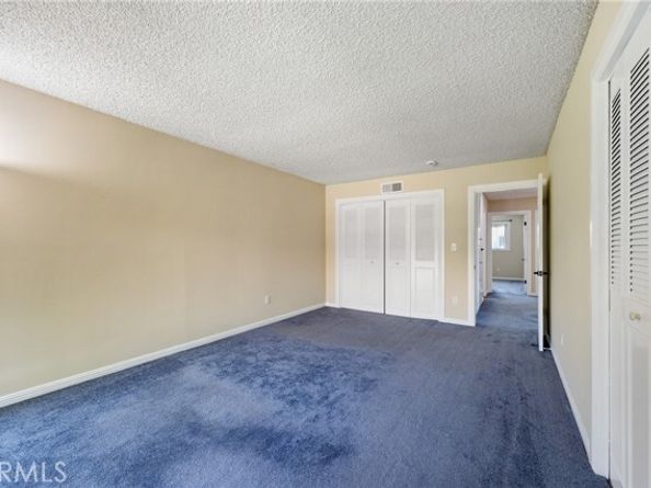 18411 Strathern Street 1, Reseda (los Angeles) CA 91335