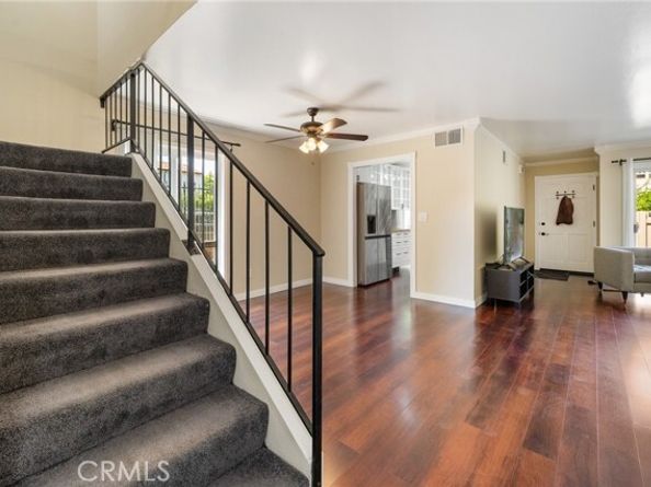 18411 Strathern Street 1, Reseda (los Angeles) CA 91335